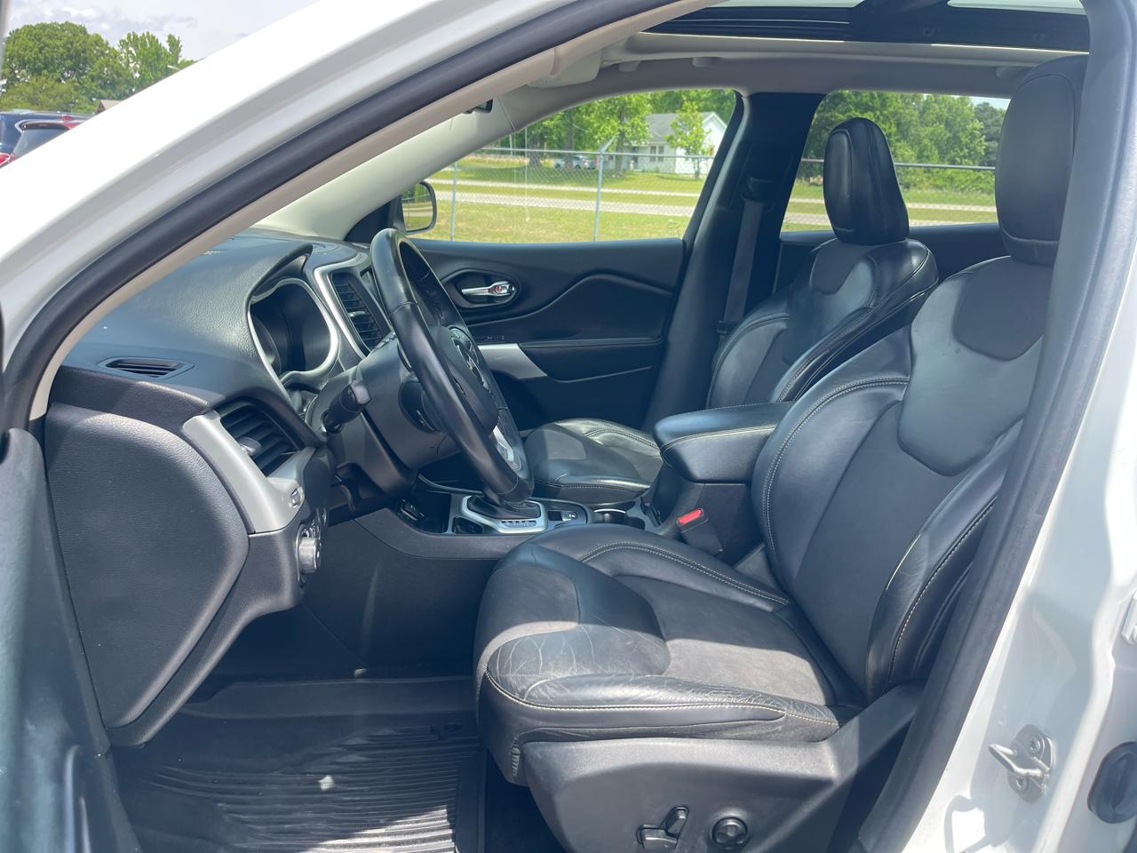 Jeep Cherokee  2018