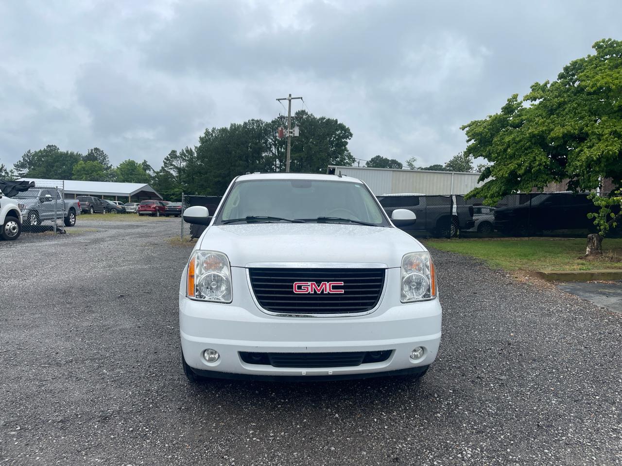 GMC Yukon SLE 2008