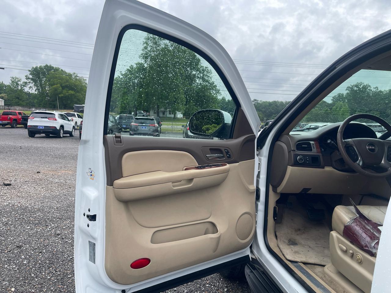 GMC Yukon SLE 2008