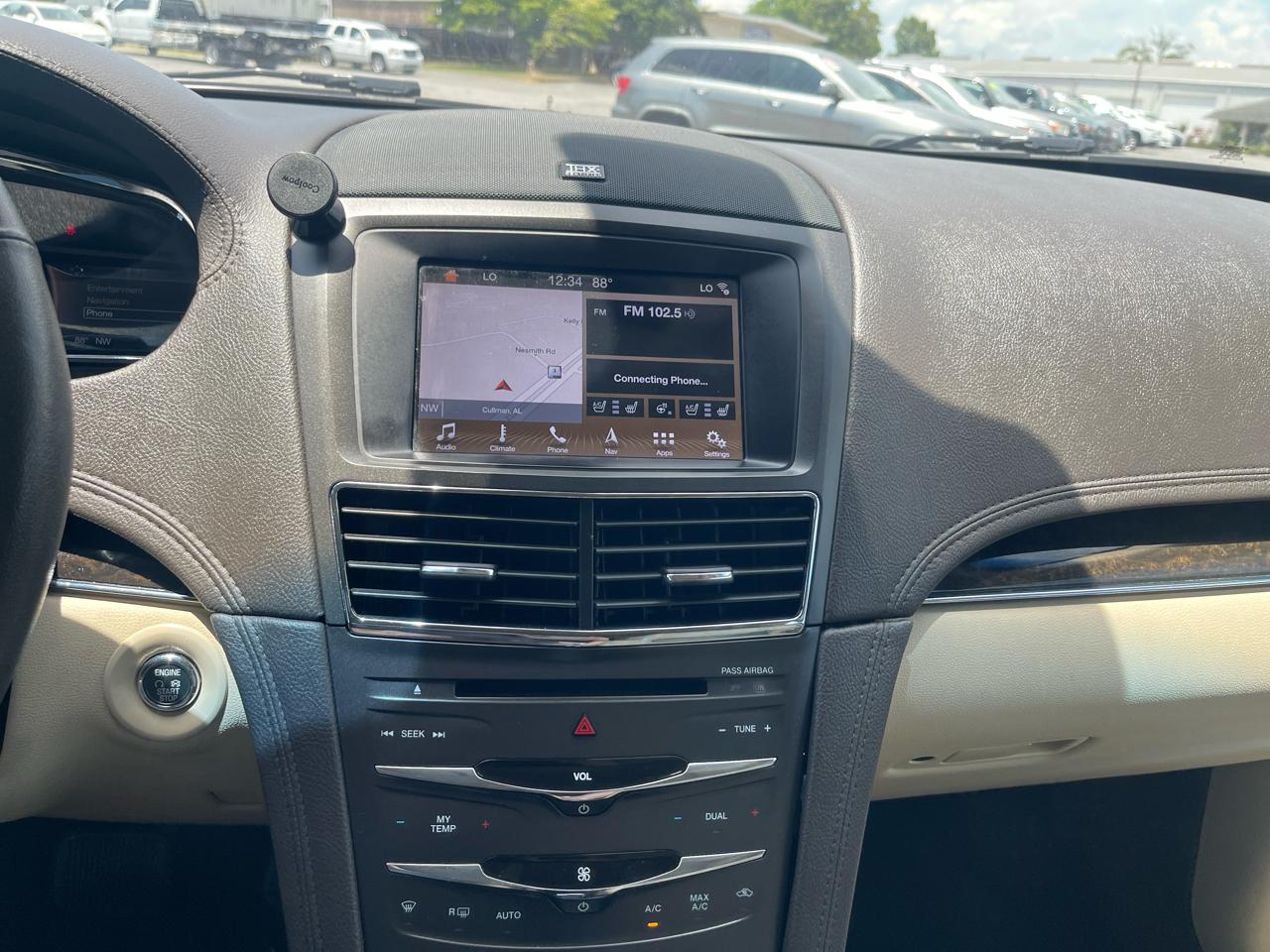 Lincoln MKT  2019
