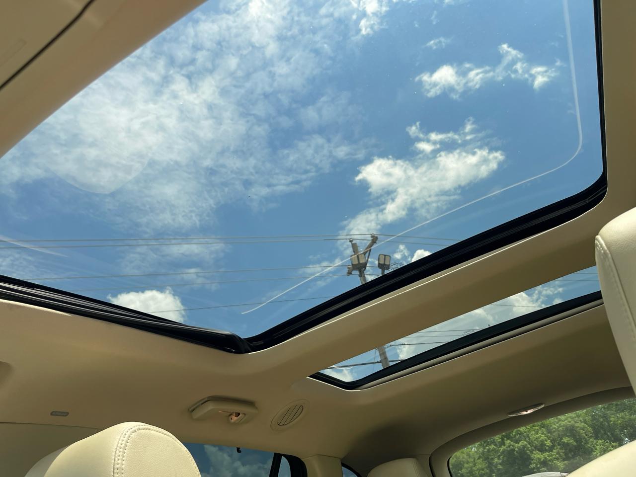 Lincoln MKT  2019