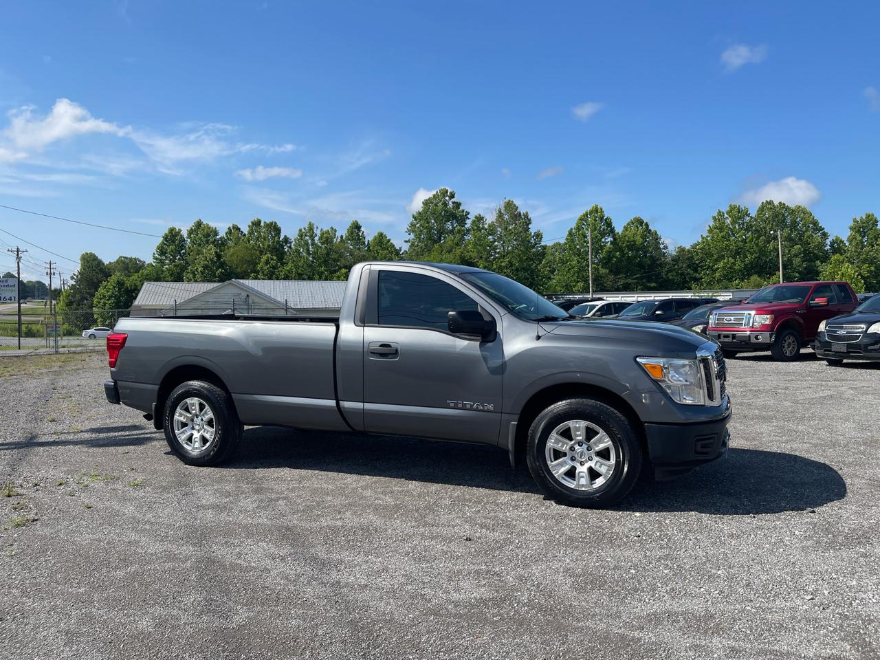 Nissan Titan  2017