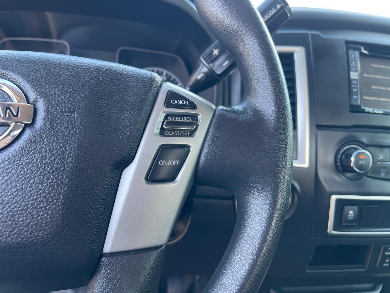 Nissan Titan  2017