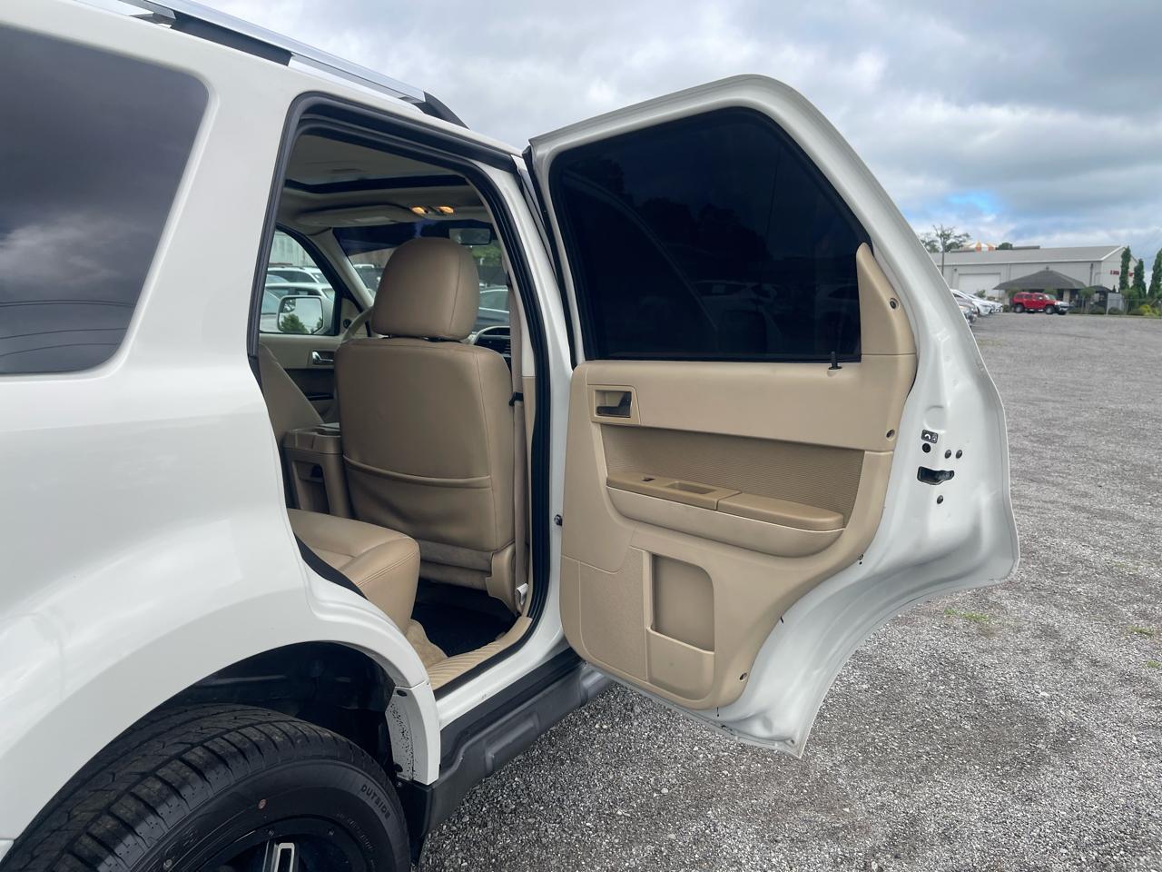 Ford Escape  2010