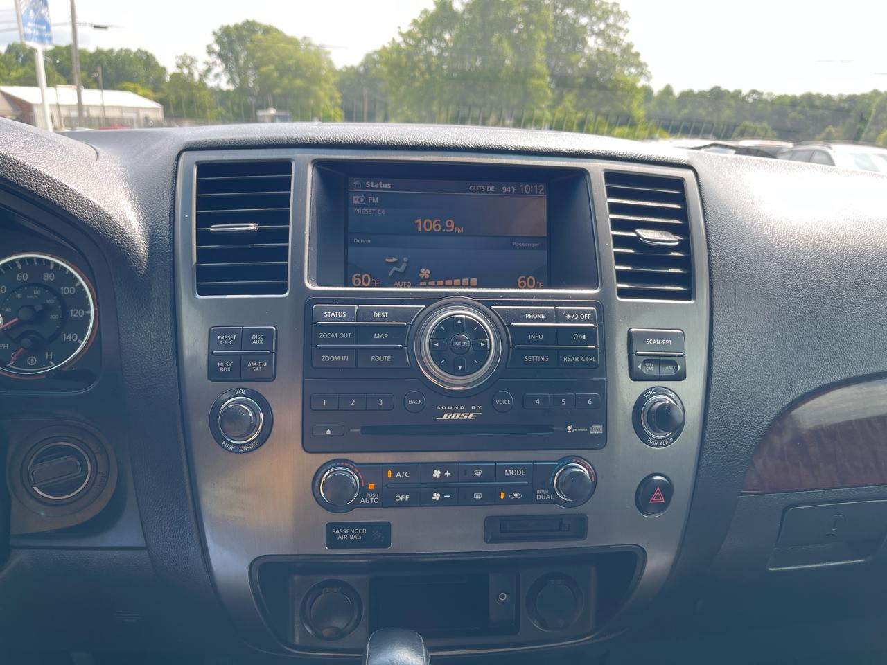 Nissan Armada  2010
