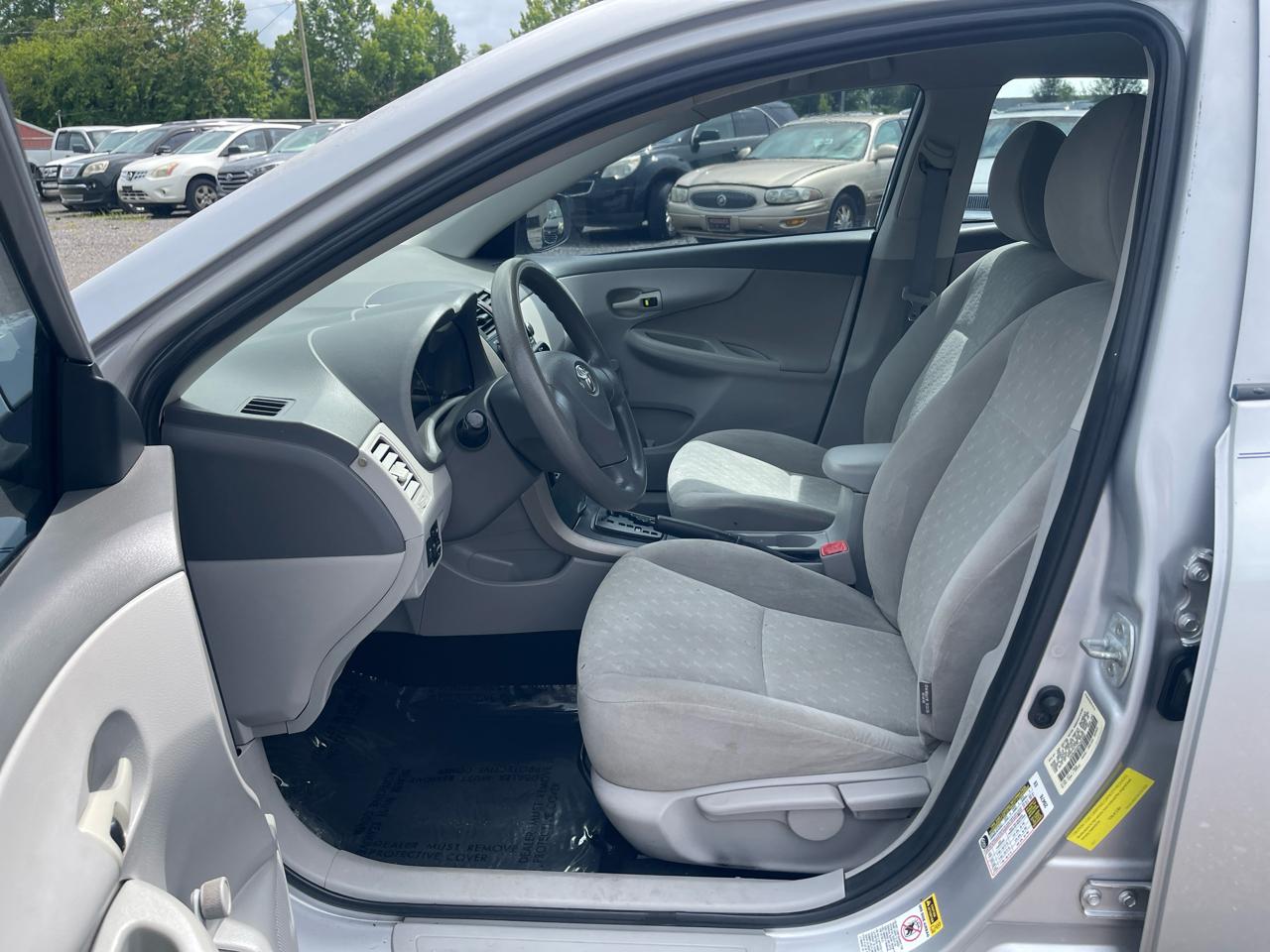 Toyota Corolla  2010