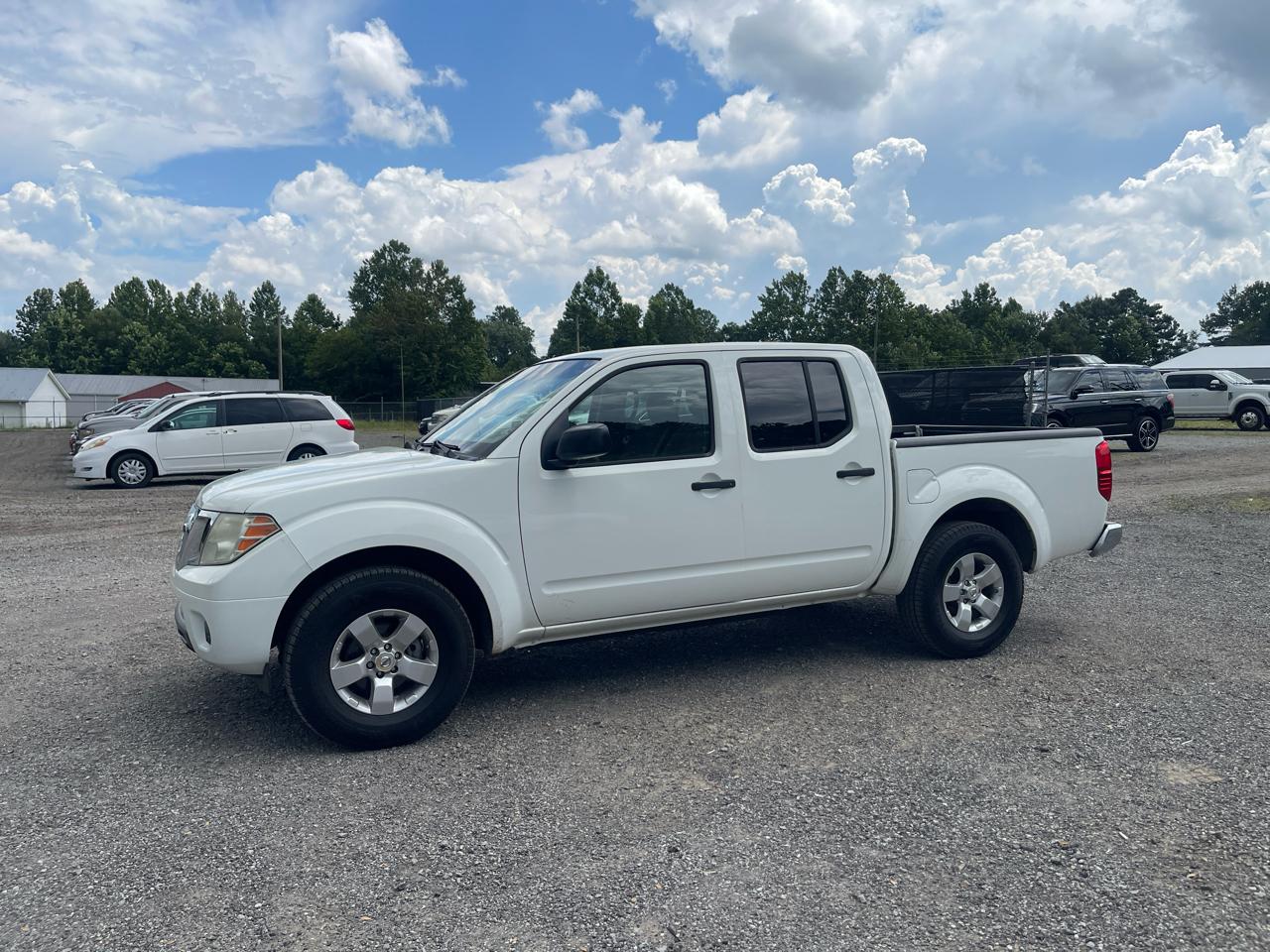 Nissan Frontier  2012