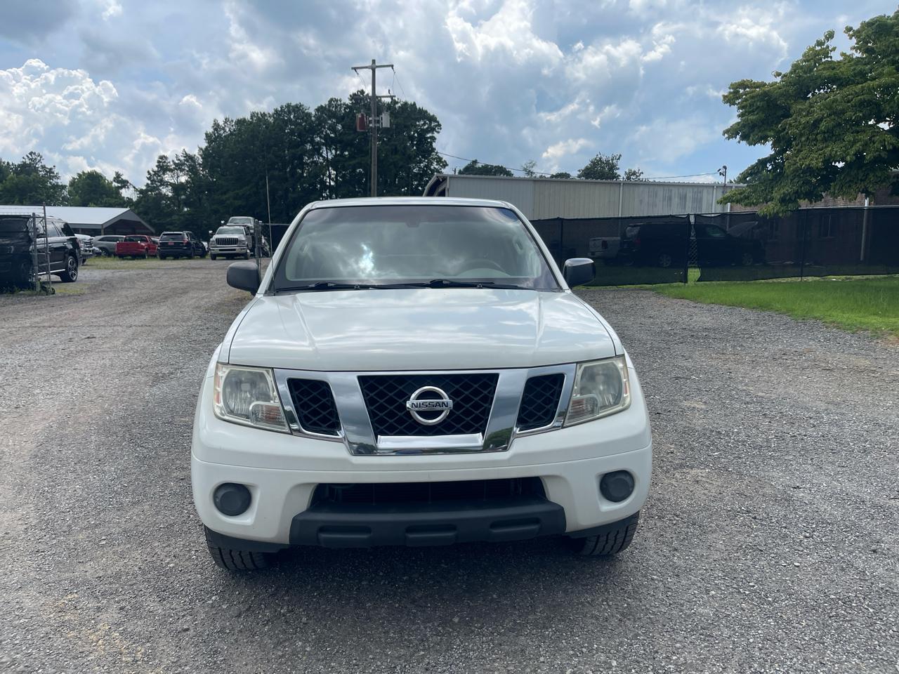 Nissan Frontier  2012