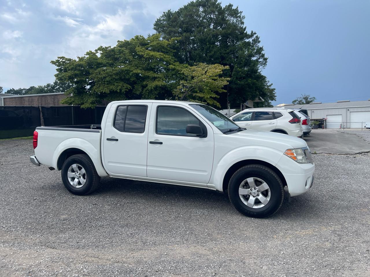 Nissan Frontier  2012