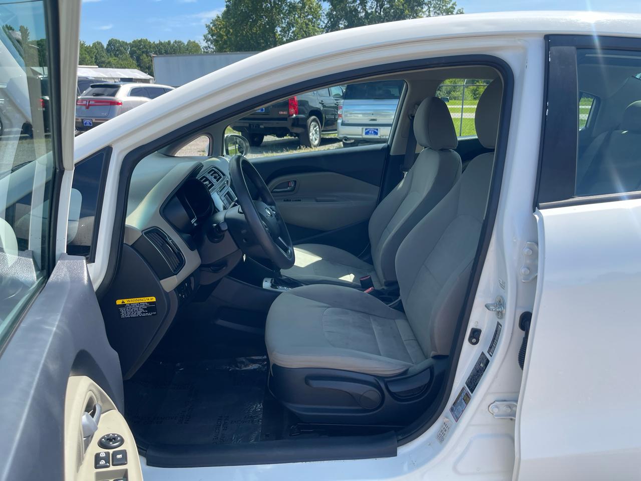 Kia Rio  2017