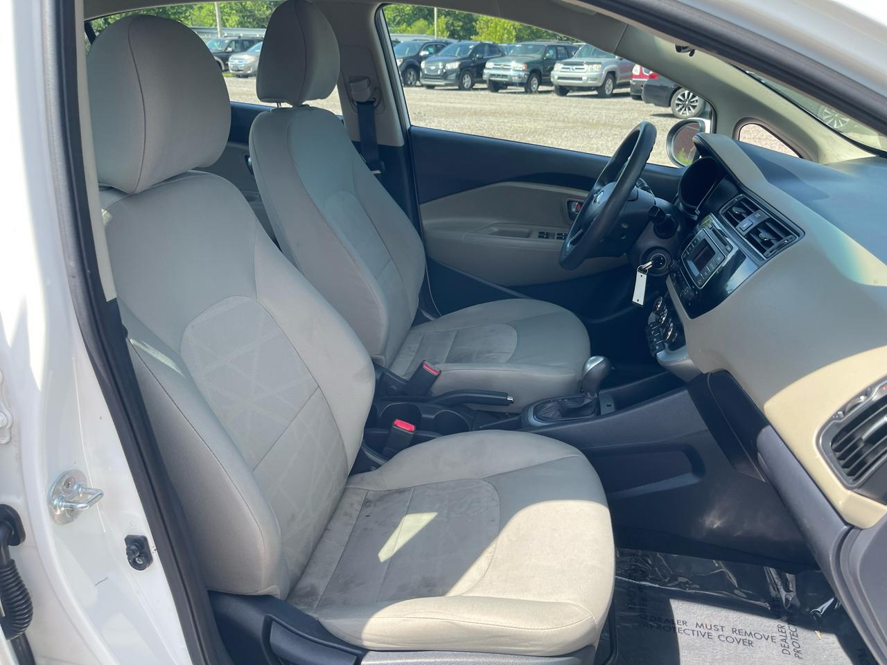 Kia Rio  2017
