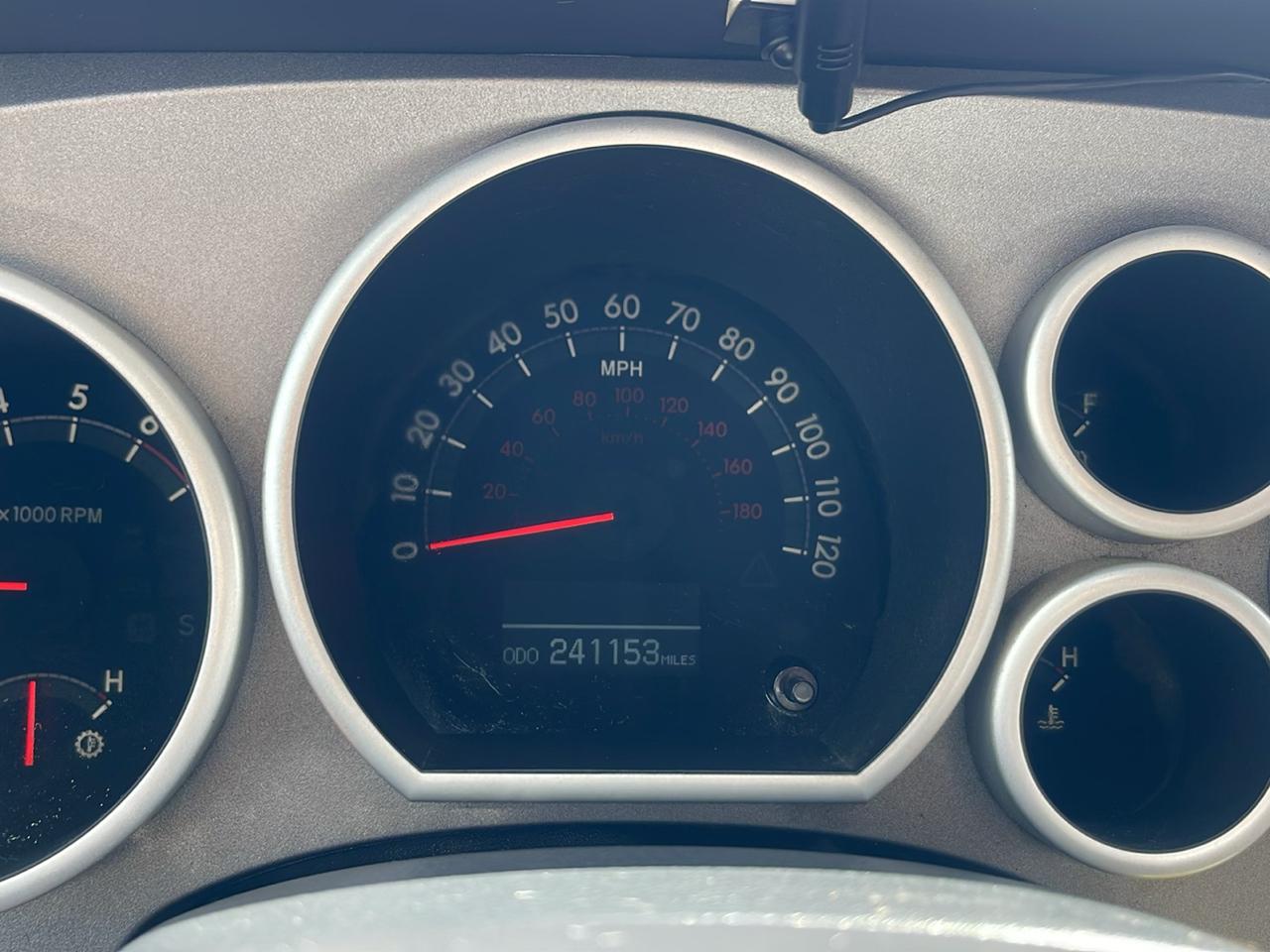 Toyota Tundra  2012