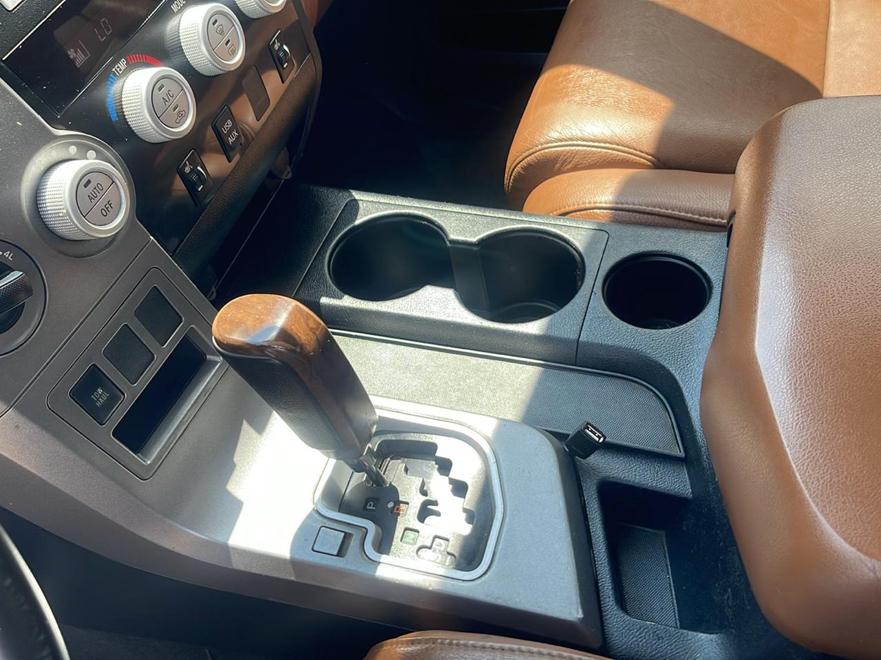 Toyota Tundra  2012