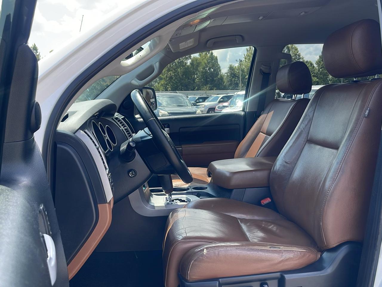 Toyota Tundra  2012