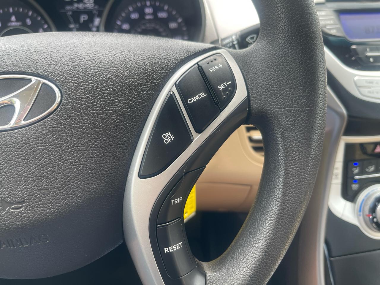Hyundai Elantra GLS 2013