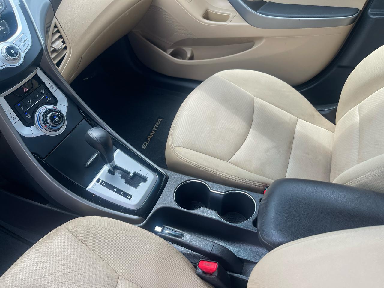 Hyundai Elantra GLS 2013