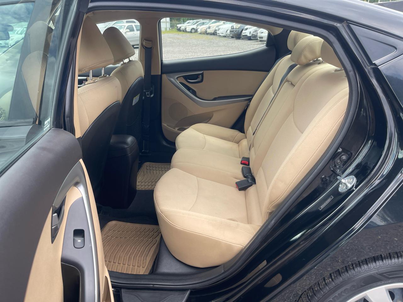 Hyundai Elantra GLS 2013