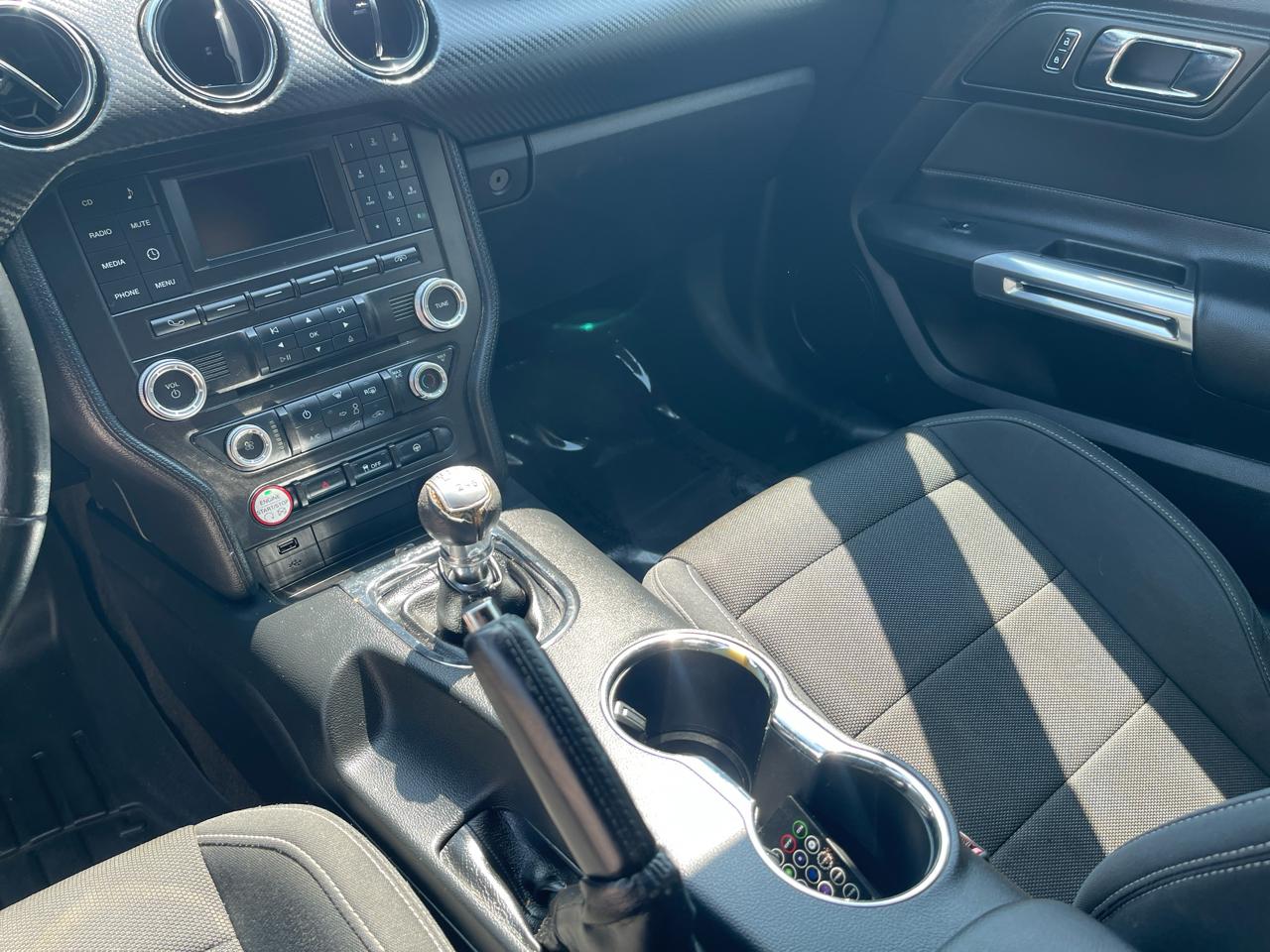 Ford Mustang  2016