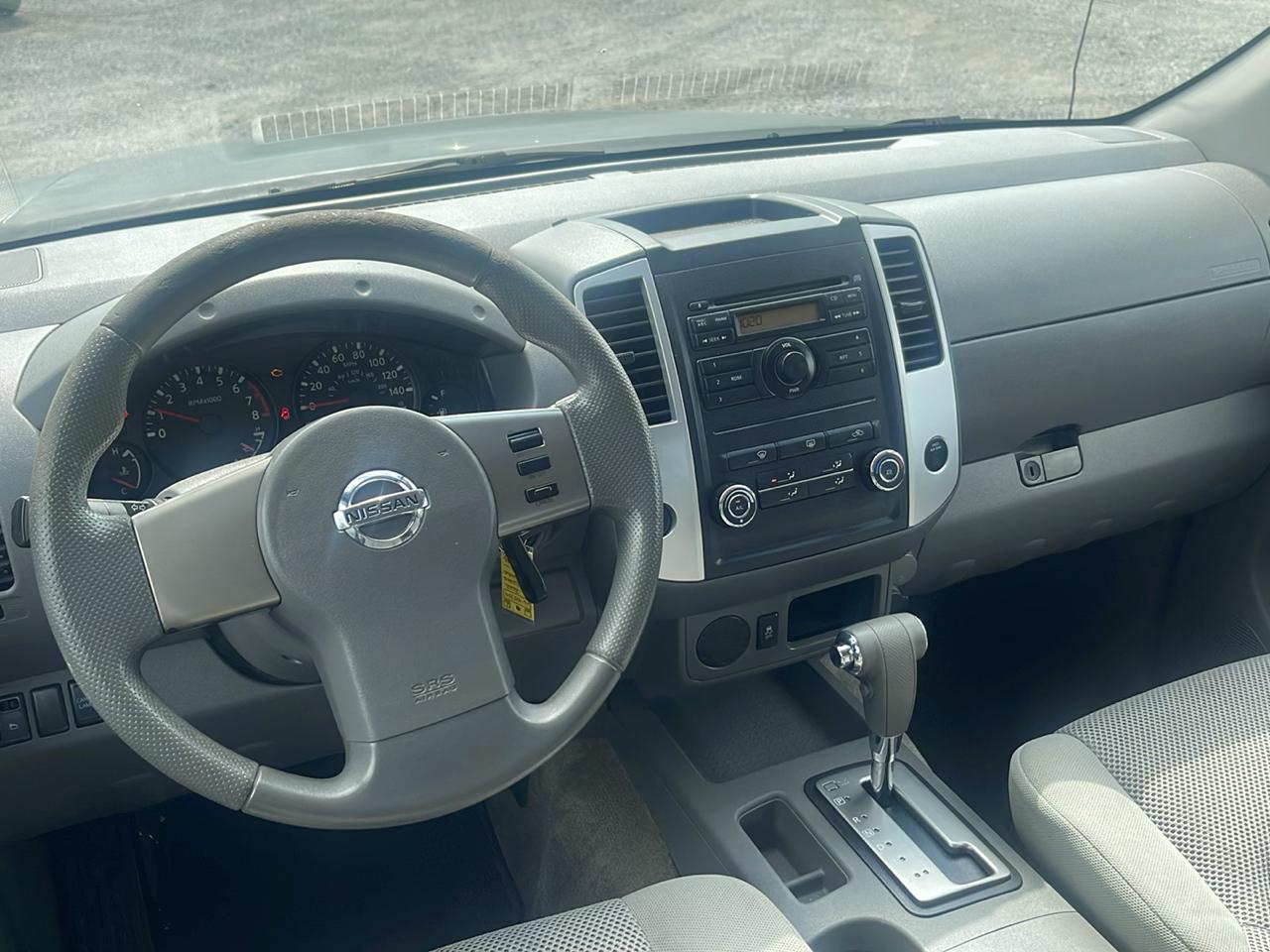 Nissan Frontier  2012