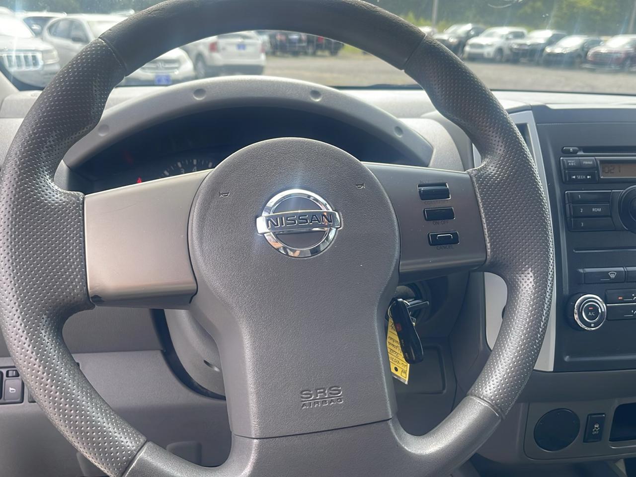 Nissan Frontier  2012