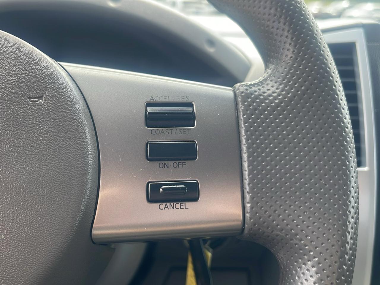 Nissan Frontier  2012
