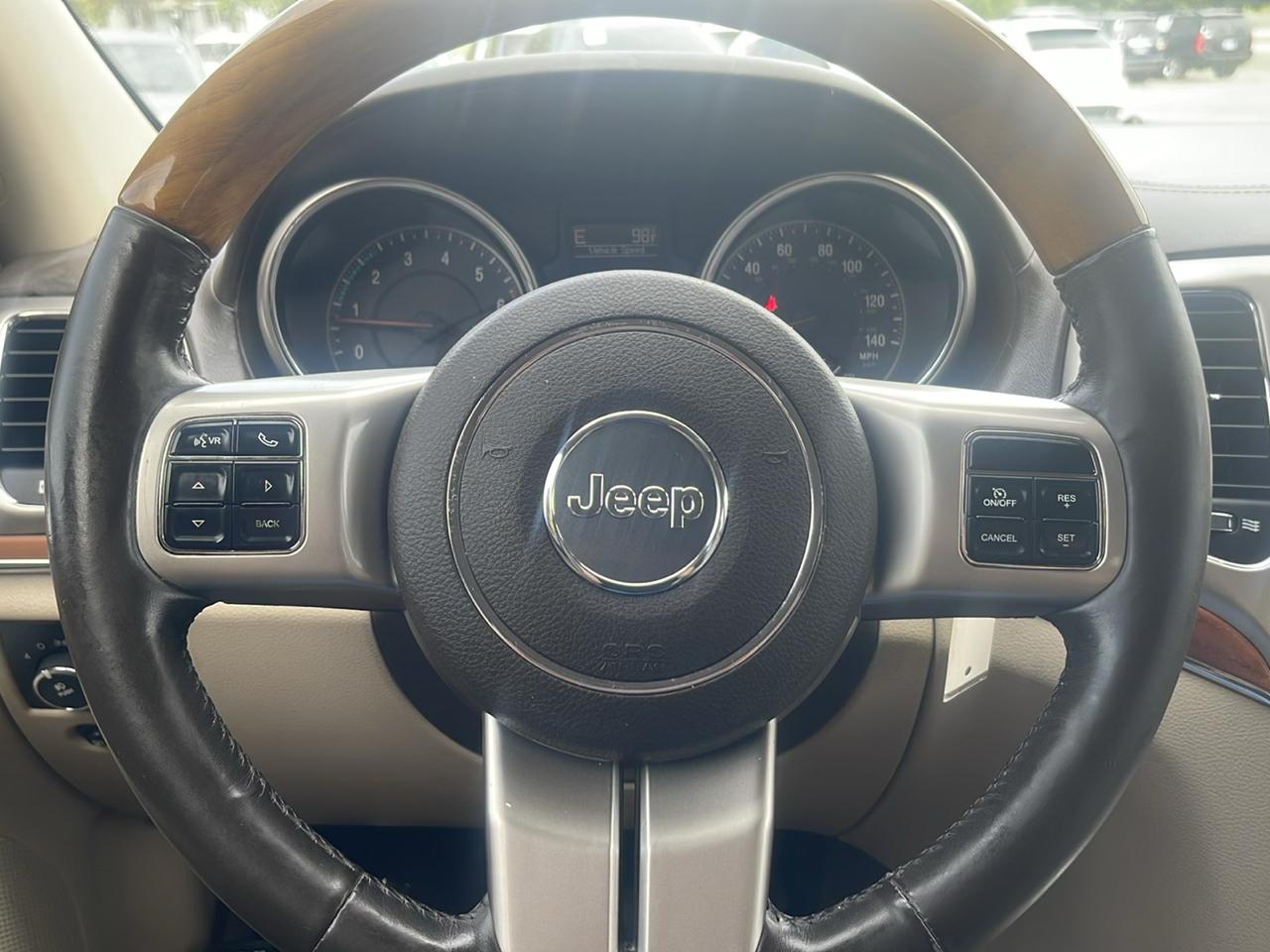 Jeep Grand Cherokee Overland 2011