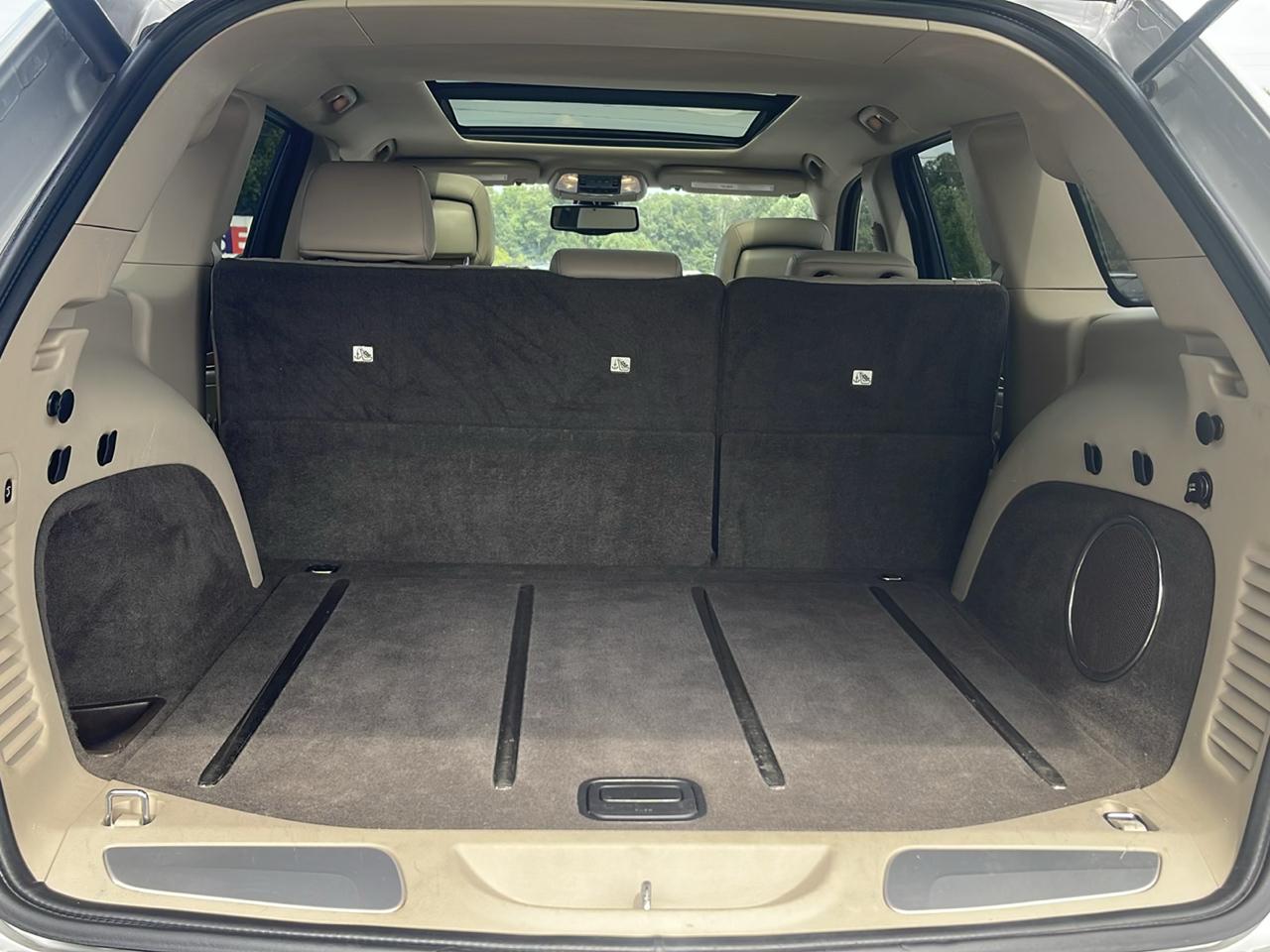 Jeep Grand Cherokee Overland 2011