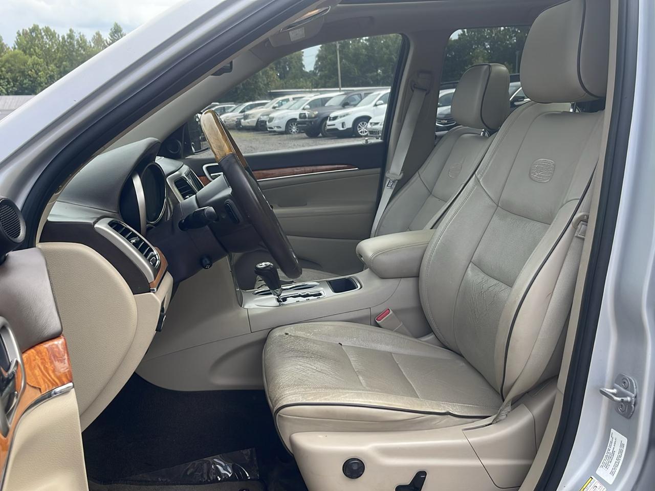 Jeep Grand Cherokee Overland 2011