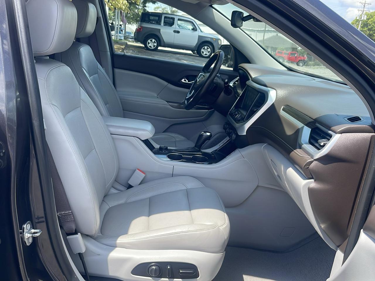 GMC Acadia SLT-1 2017