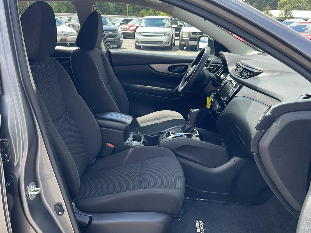 Nissan Rogue Sport  2019