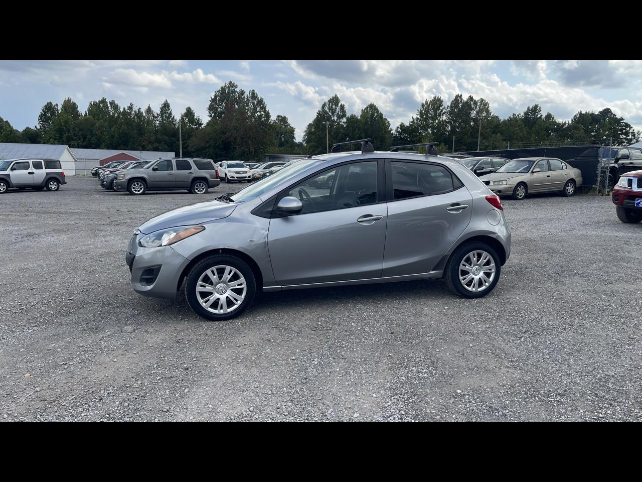 Mazda MAZDA2  2013