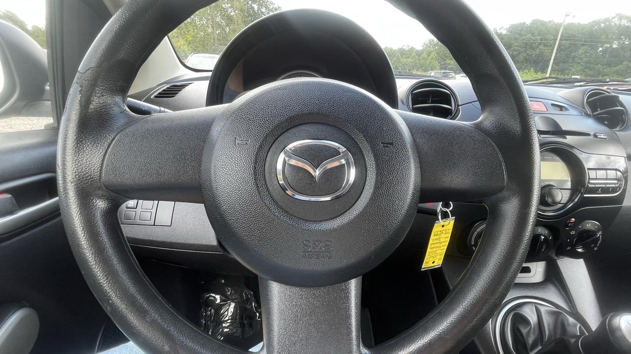 Mazda MAZDA2  2013