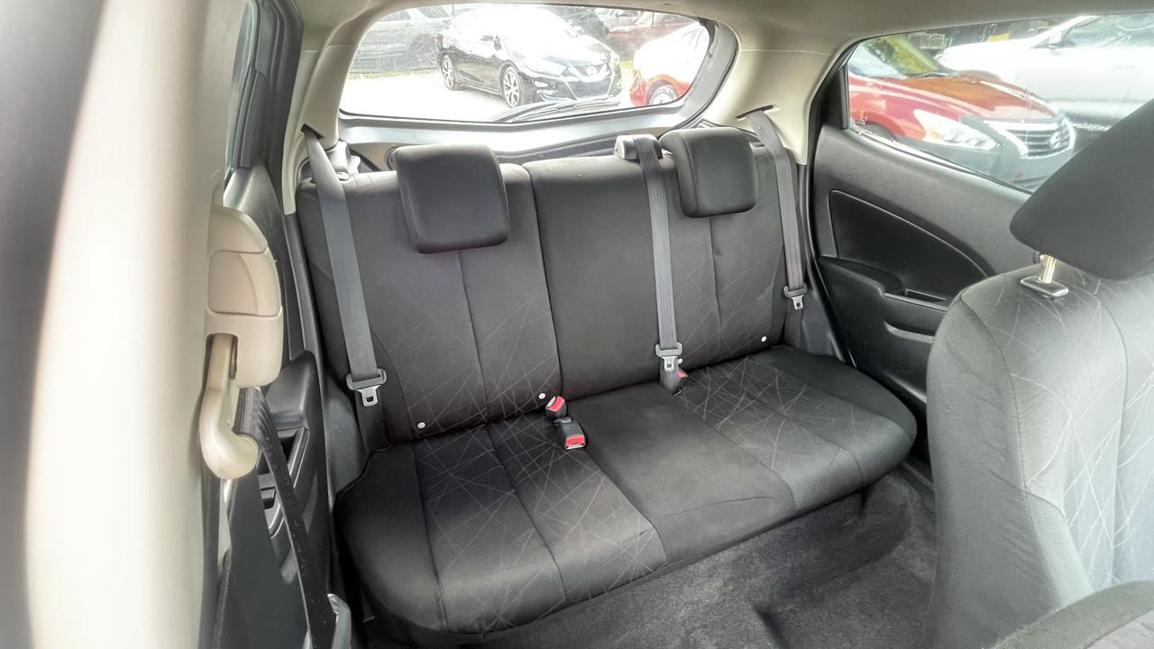 Mazda MAZDA2  2013