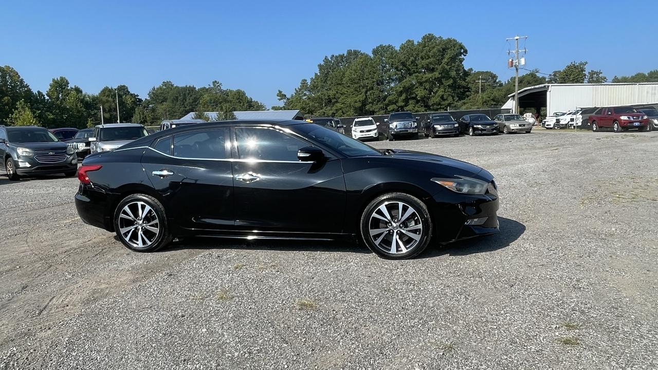 Nissan Maxima  2016