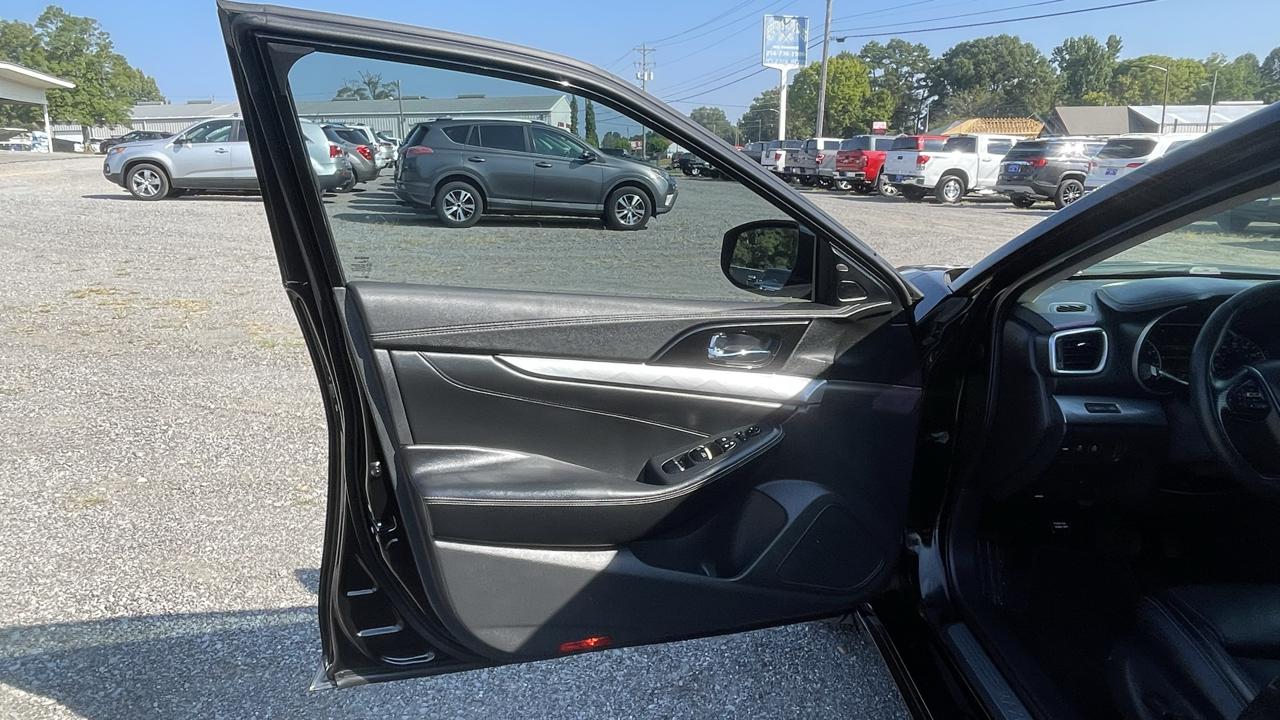 Nissan Maxima  2016