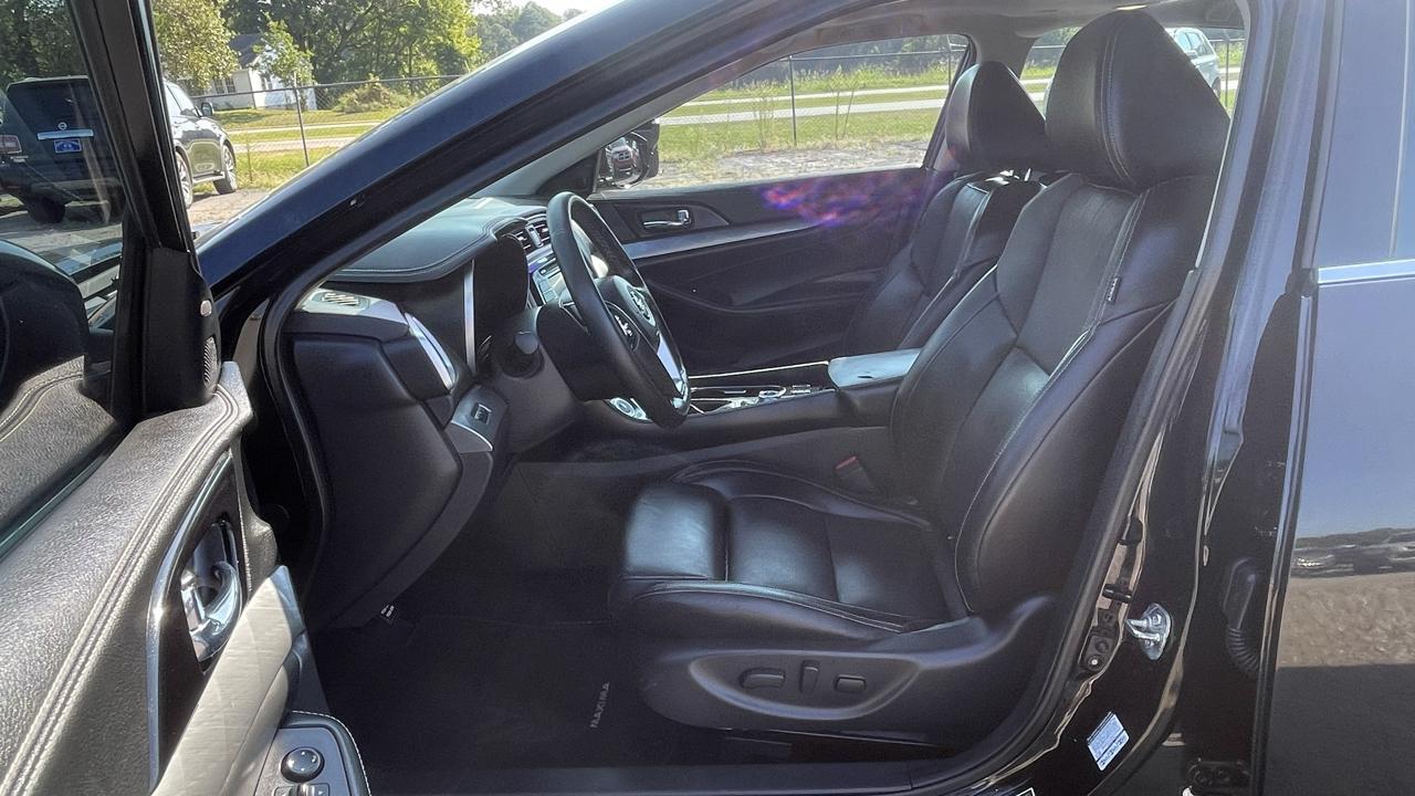 Nissan Maxima  2016