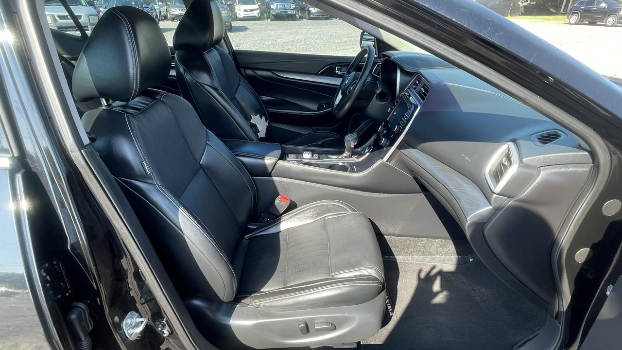 Nissan Maxima  2016