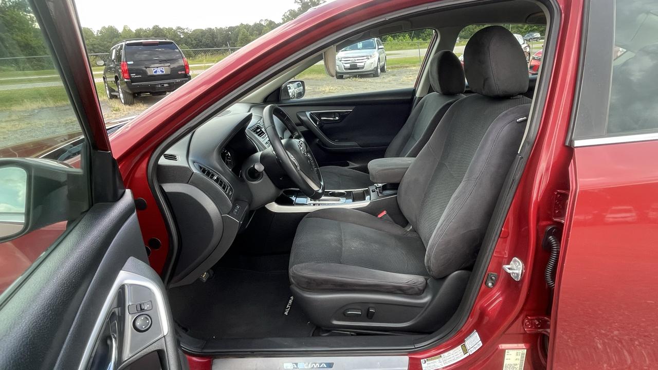 Nissan Altima  2014