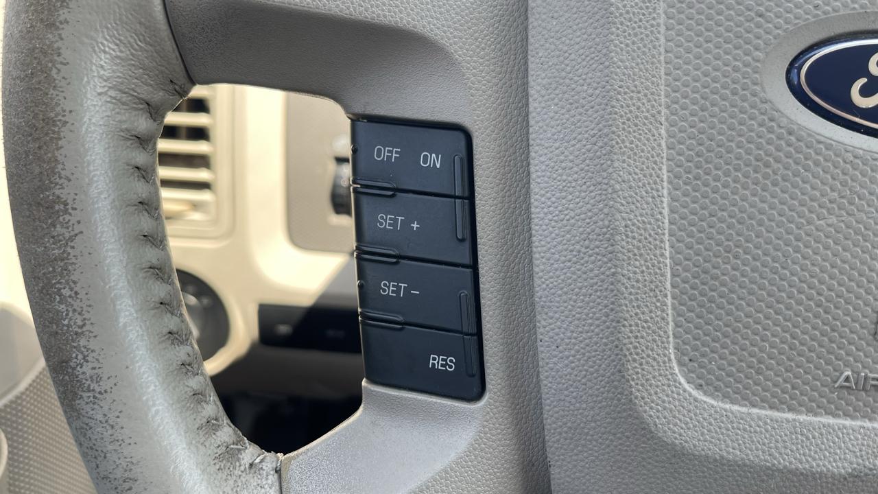 Ford Escape  2010