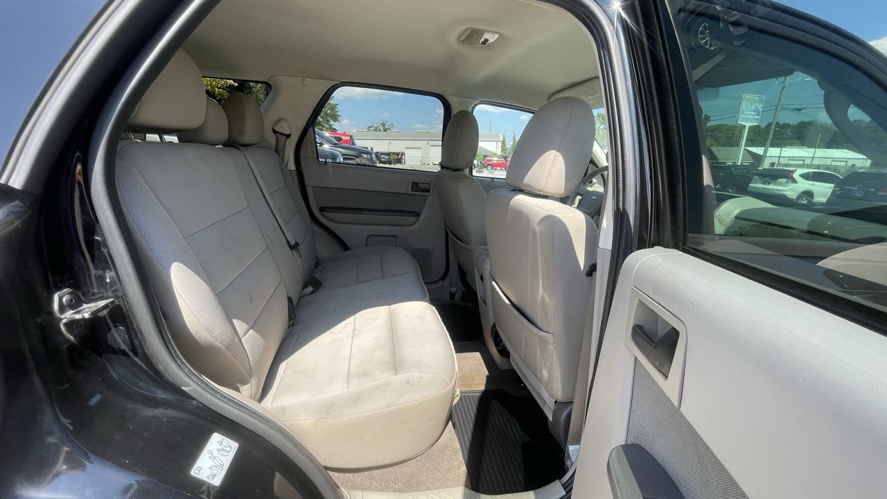 Ford Escape  2010