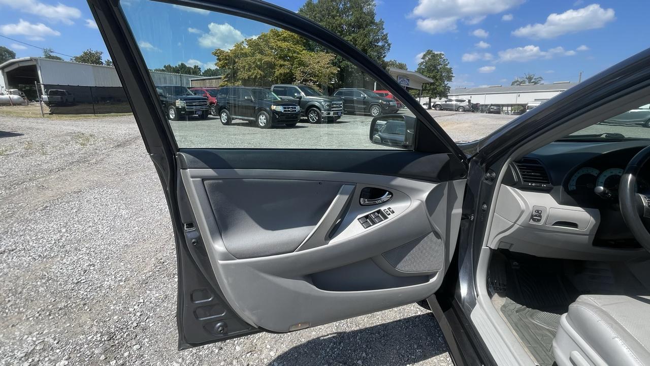 Toyota Camry  2007