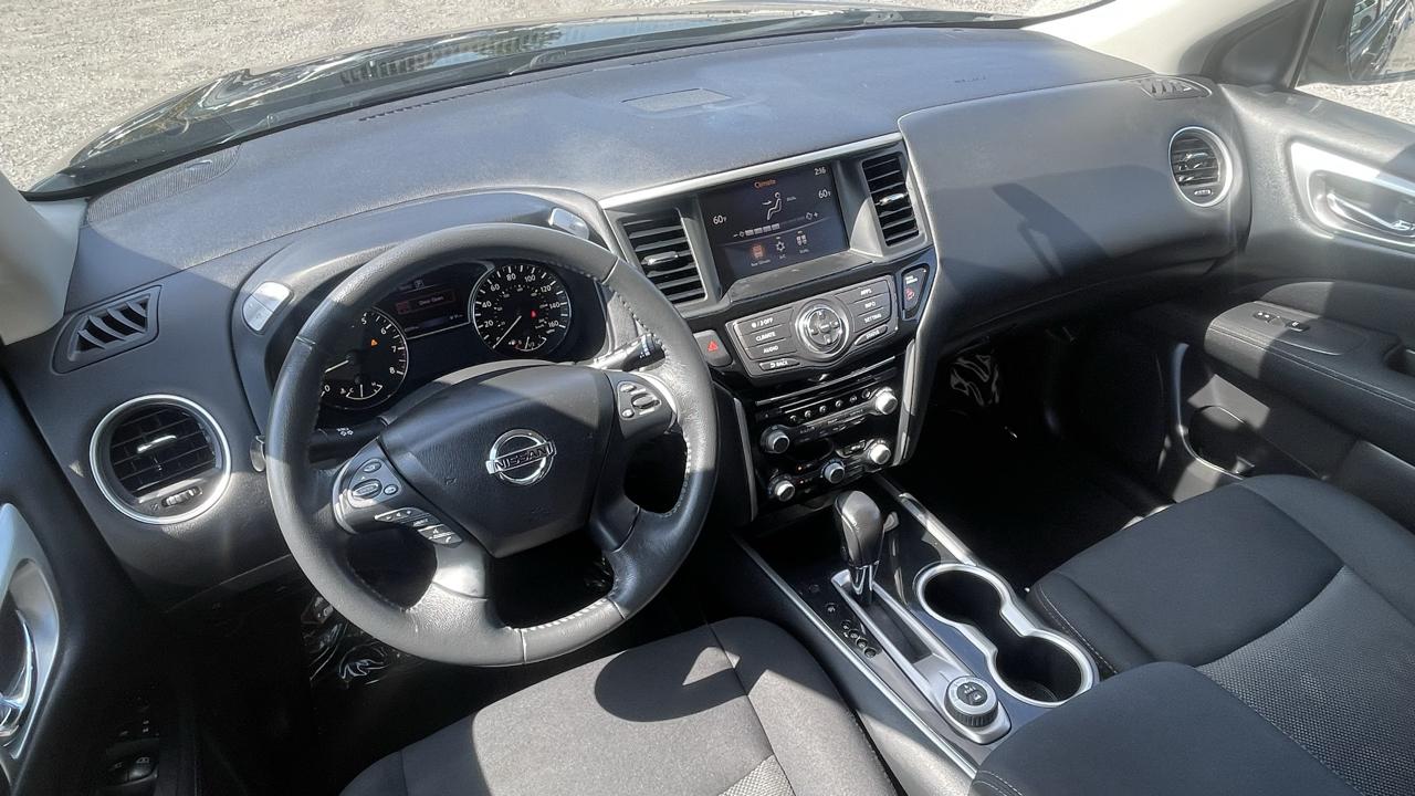 Nissan Pathfinder  2017