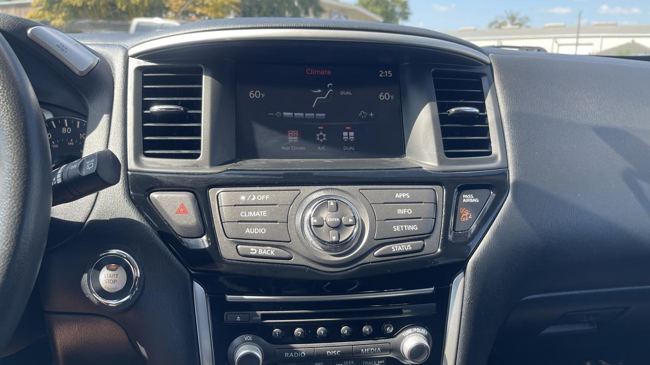 Nissan Pathfinder  2017