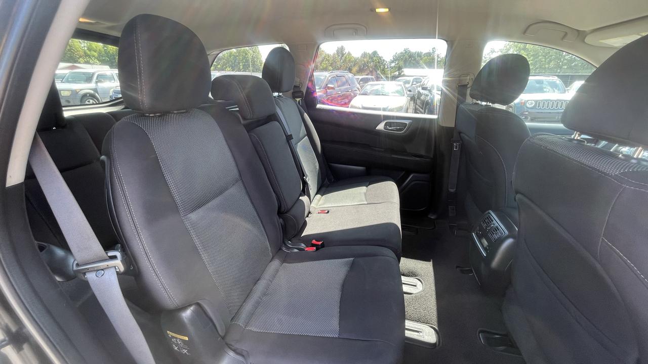 Nissan Pathfinder  2017
