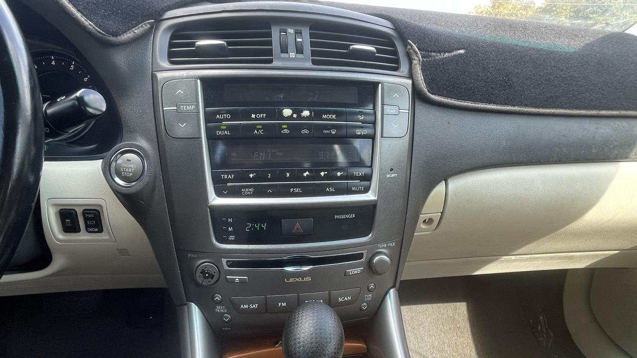 Lexus IS  2009