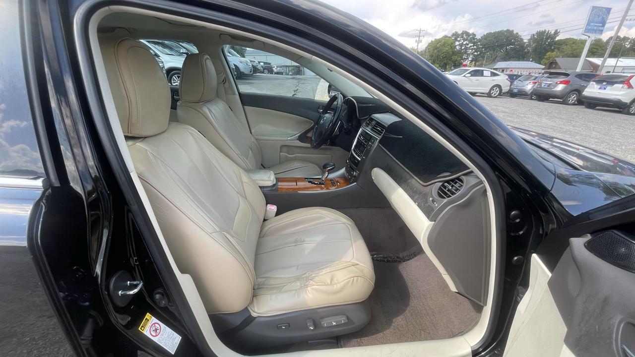 Lexus IS  2009