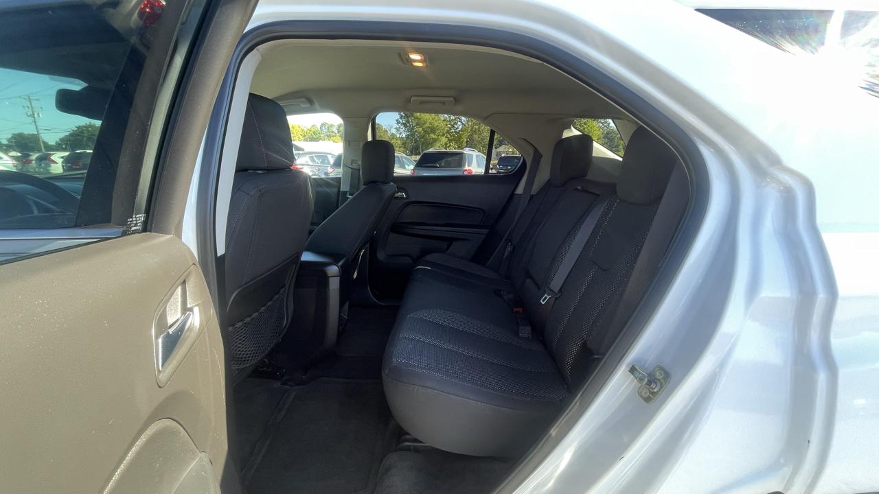 Chevrolet Equinox  2011
