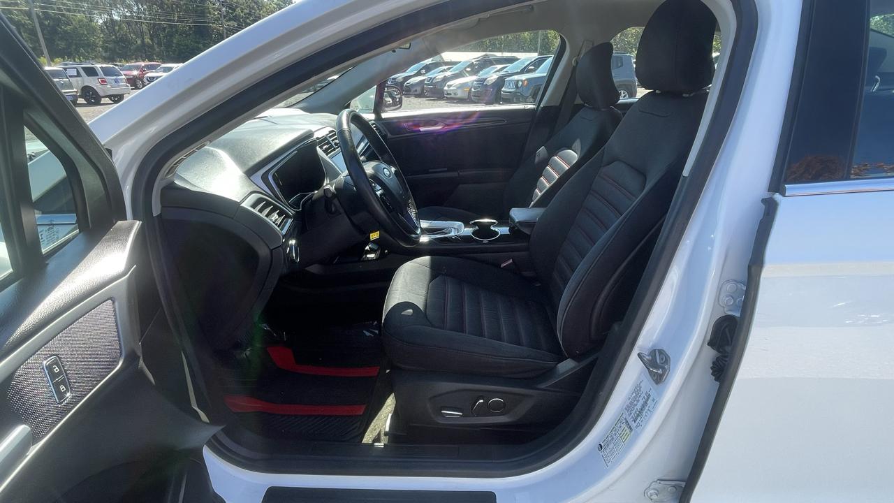 Ford Fusion  2016