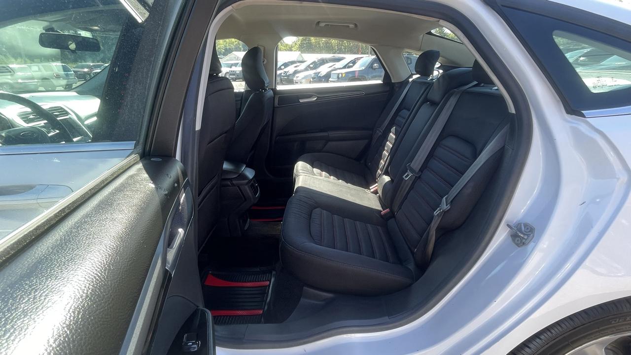 Ford Fusion  2016