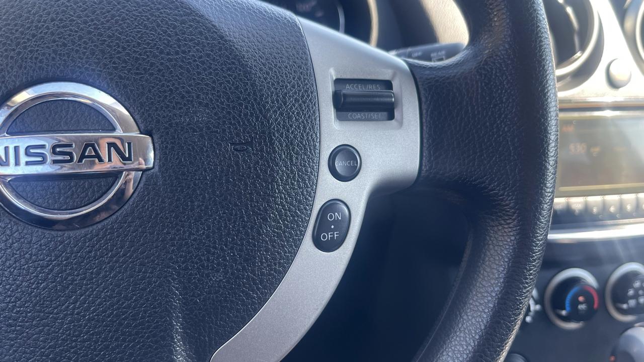 Nissan Rogue  2013